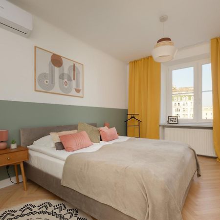 Apartment For 6 People Near Royal Baths Park By Renters Prestige Varsóvia Exterior foto