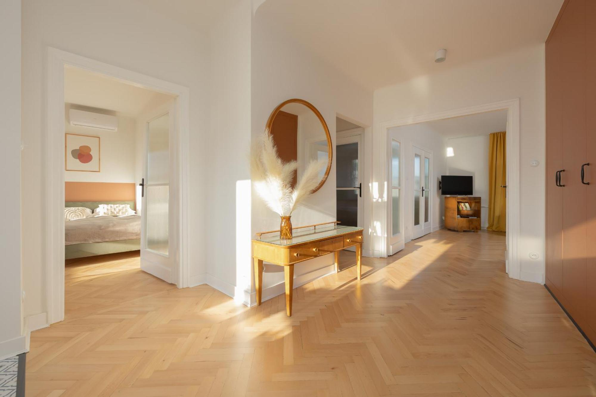 Apartment For 6 People Near Royal Baths Park By Renters Prestige Varsóvia Exterior foto